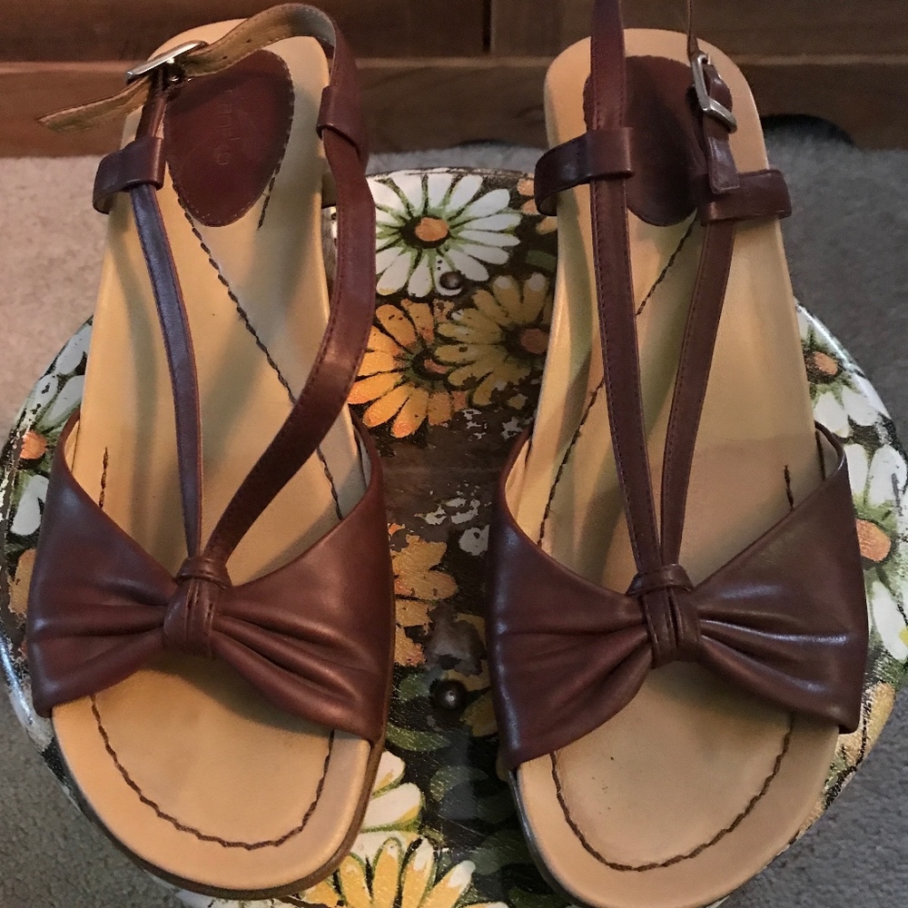 Dansko Naomi Brown Wedge Sandals